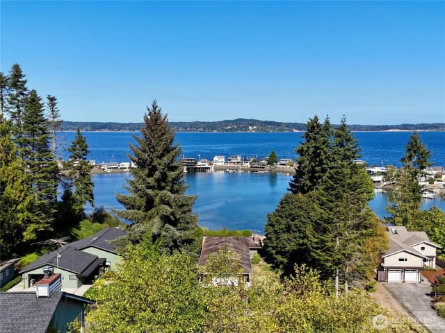 Property photo for 10240 Ne Lafayette Avenue, Bainbridge Island photo 3