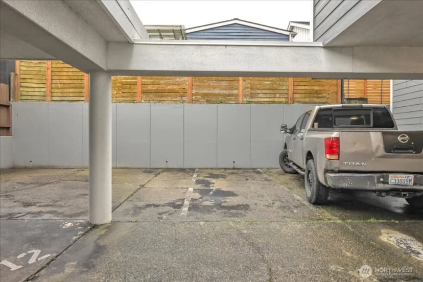 Property photo for 5249 40th Avenue Ne #101, Seattle photo 21