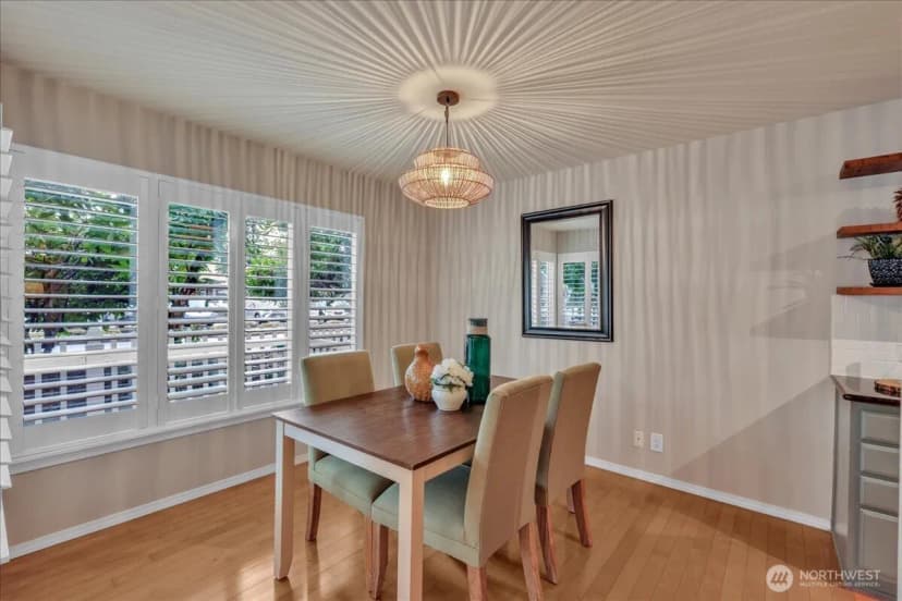 Property photo for 5249 40th Avenue Ne #101, Seattle photo 6