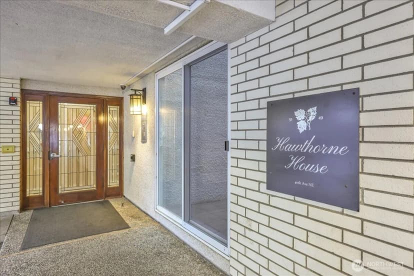 Property photo for 5249 40th Avenue Ne #101, Seattle photo 20