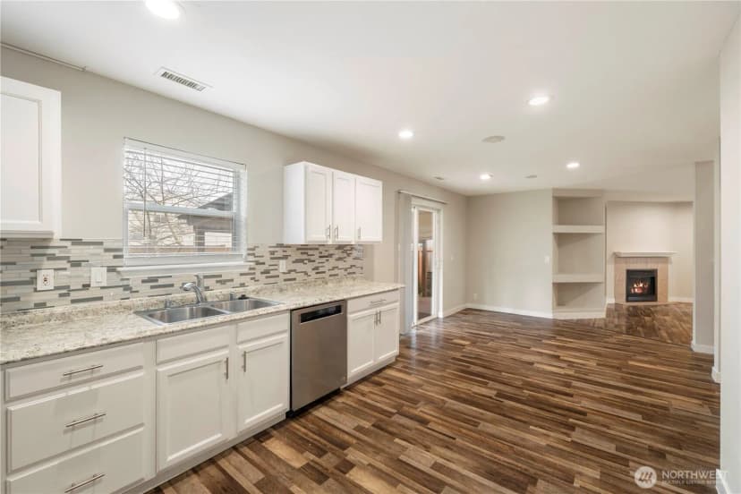 Property photo for 8213 209th Avenue Ct E, Bonney Lake photo 12