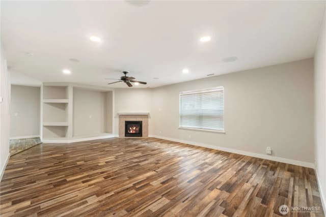 Property photo for 8213 209th Avenue Ct E, Bonney Lake photo 3