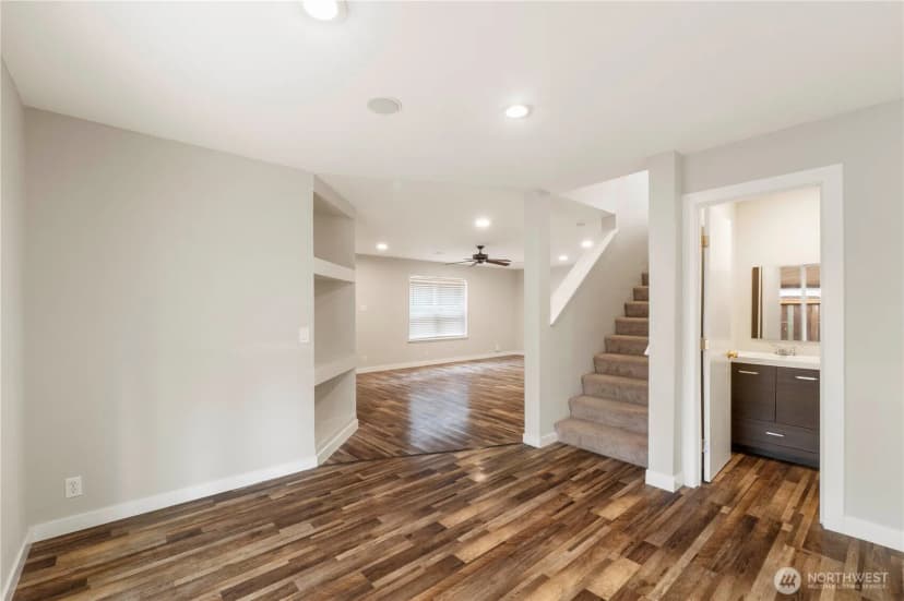Property photo for 8213 209th Avenue Ct E, Bonney Lake photo 9
