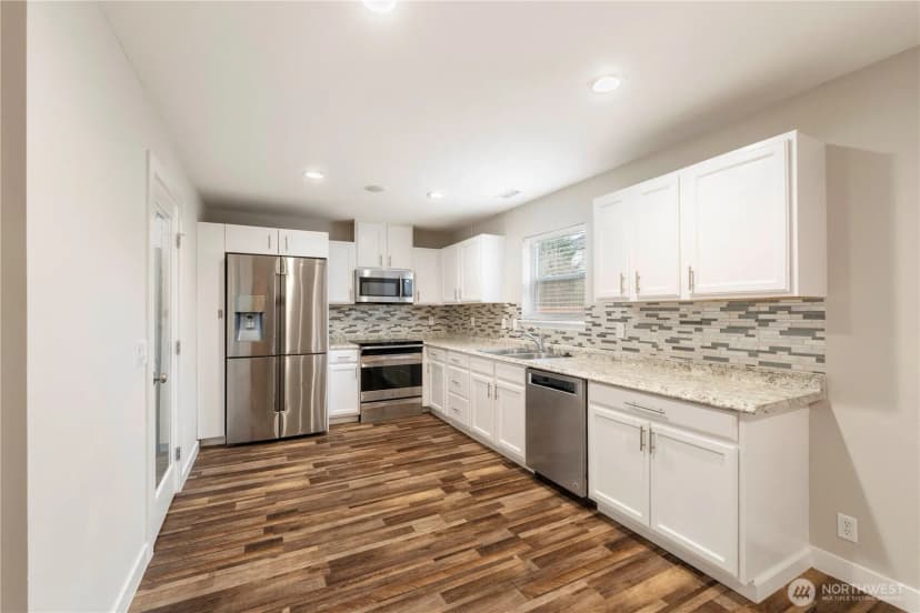 Property photo for 8213 209th Avenue Ct E, Bonney Lake photo 10
