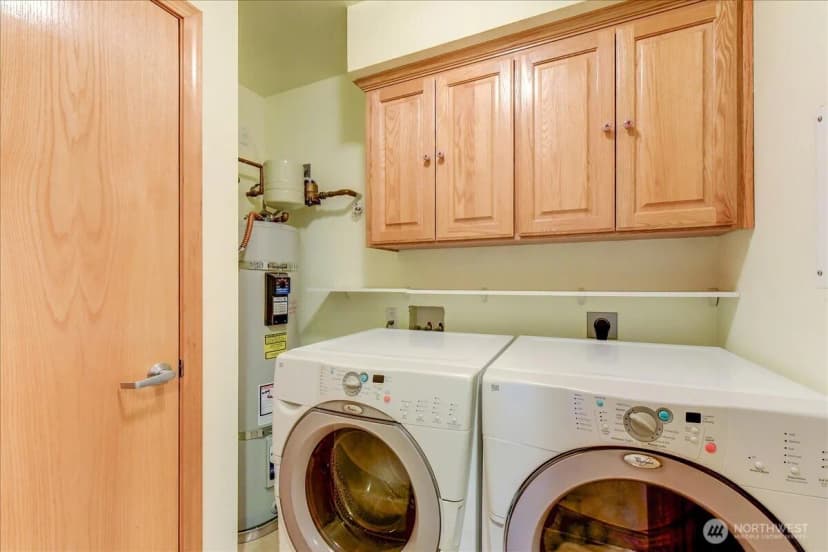 Property photo for 1527 California Avenue Sw #301, Seattle photo 16