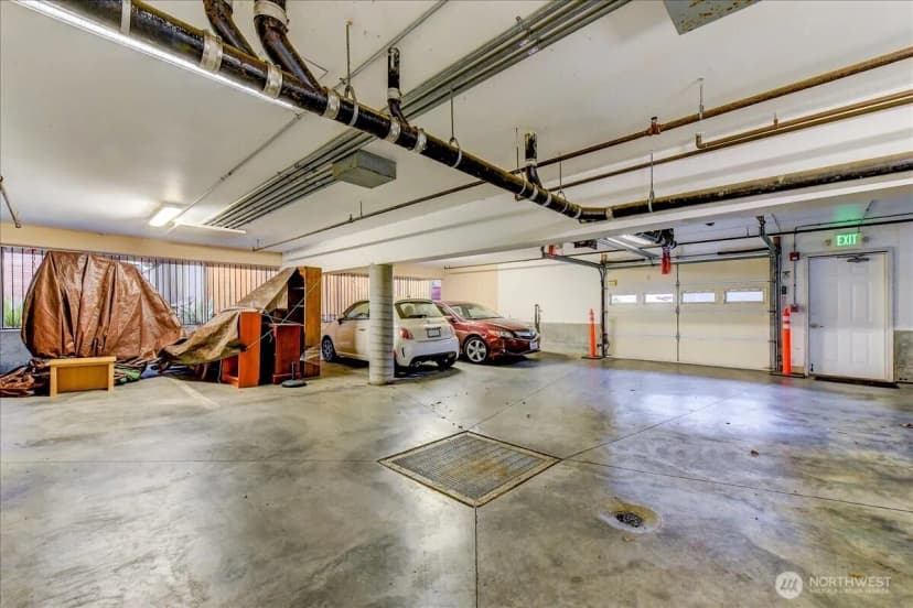 Property photo for 1527 California Avenue Sw #301, Seattle photo 17
