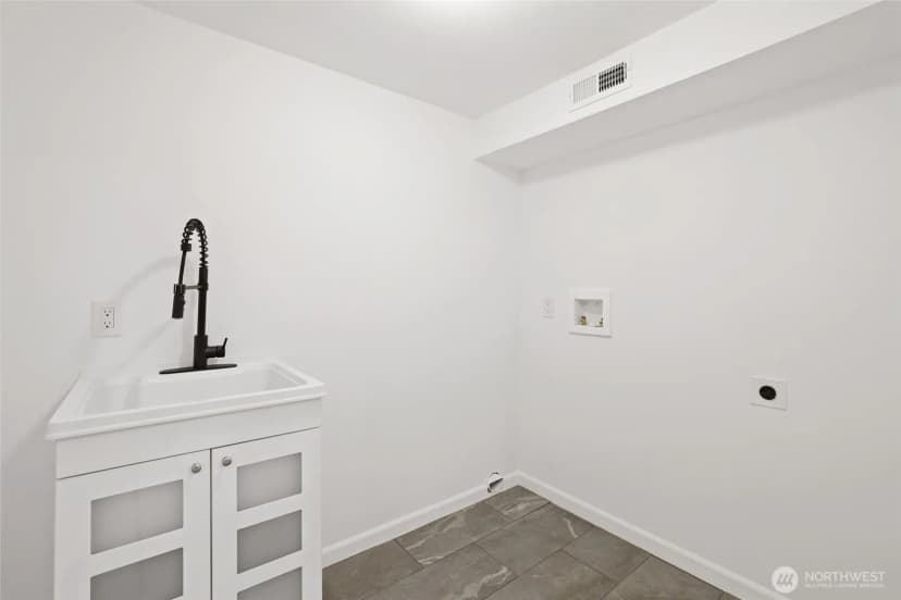 Property photo for 1307 N Cascade Avenue, Tacoma photo 34