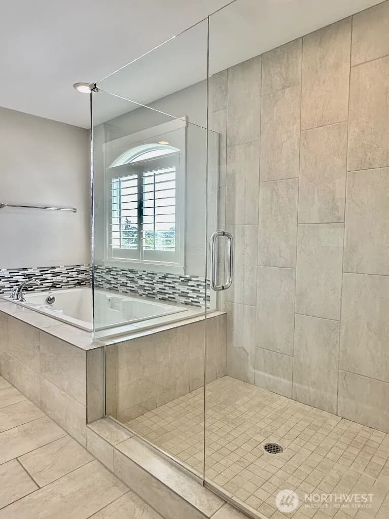 Property photo for 885 N Squire Drive, Ridgefield photo 15