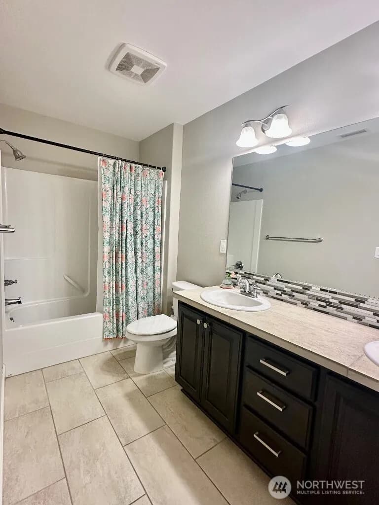 Property photo for 885 N Squire Drive, Ridgefield photo 20