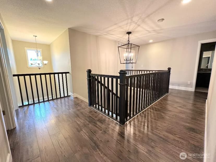 Property photo for 885 N Squire Drive, Ridgefield photo 23