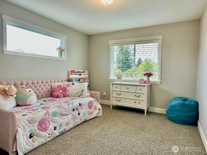 Property photo for 885 N Squire Drive, Ridgefield photo 19