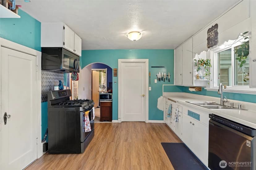 Property photo for 9715 Thurston Lane, Sedro Woolley photo 15
