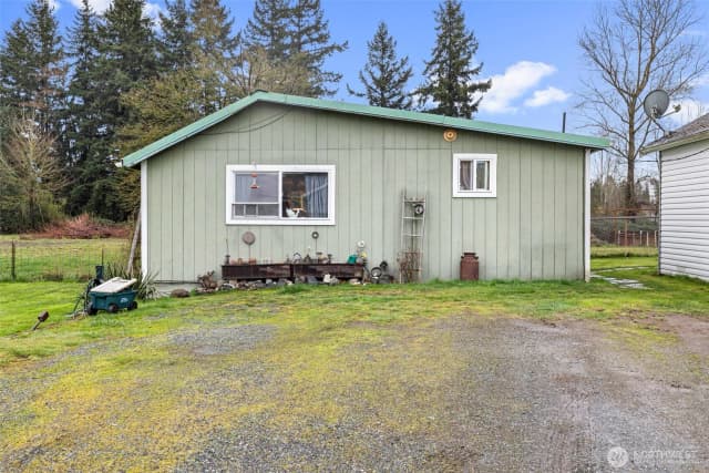 Property photo for 9715 Thurston Lane, Sedro Woolley photo 3