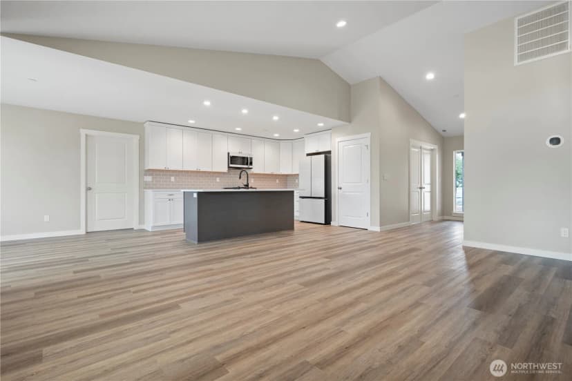 Property photo for 8391 Desert Greens Loop Se, Othello photo 13
