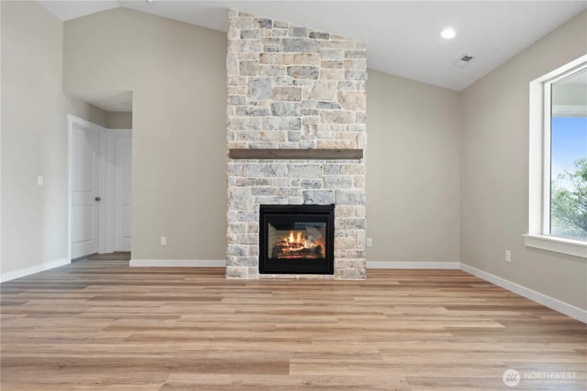 Property photo for 8391 Desert Greens Loop Se, Othello photo 9