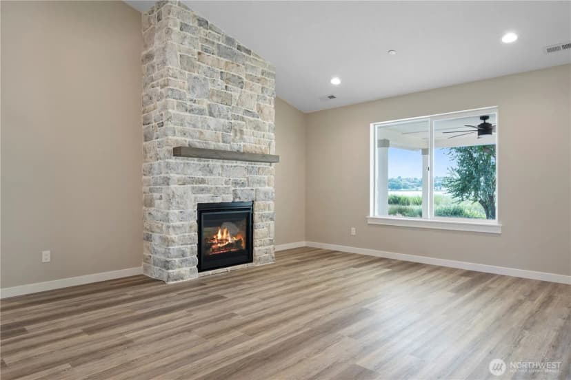 Property photo for 8391 Desert Greens Loop Se, Othello photo 10