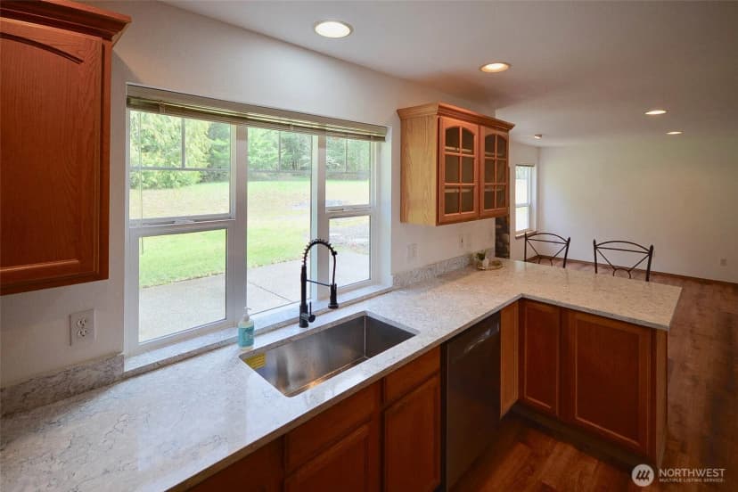Property photo for 9715 381st Street E #a, Eatonville photo 11
