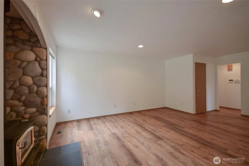 Property photo for 9715 381st Street E #a, Eatonville photo 15