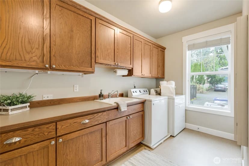 Property photo for 3322 Garden Court N, Renton photo 14
