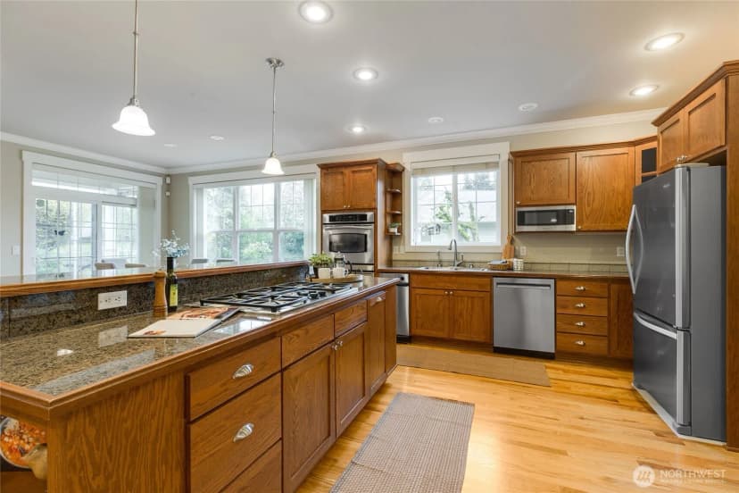 Property photo for 3322 Garden Court N, Renton photo 11