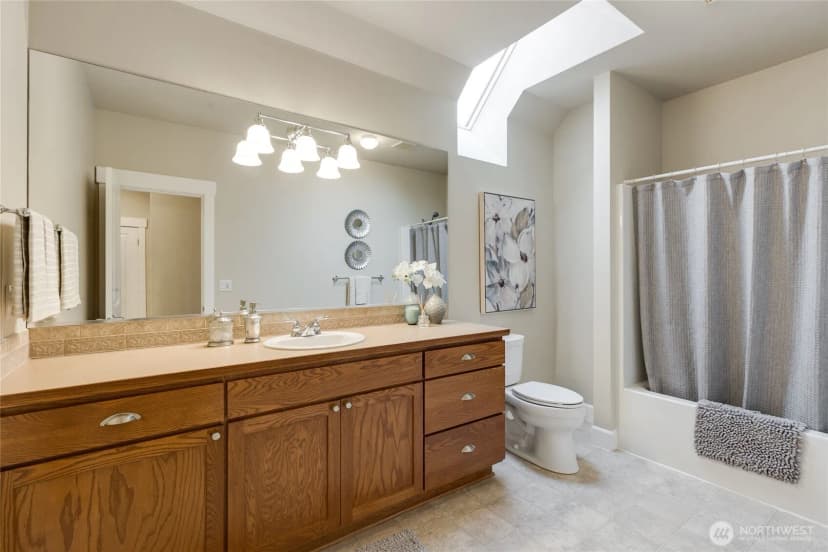 Property photo for 3322 Garden Court N, Renton photo 25