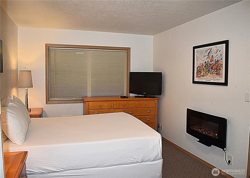 Property photo for 304 14th Street Nw #115, Long Beach photo 4