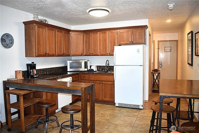 Property photo for 304 14th Street Nw #115, Long Beach photo 3