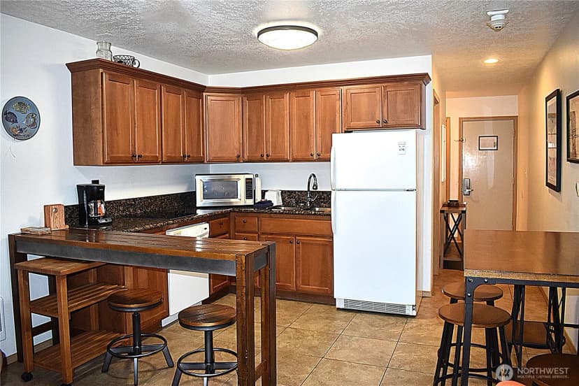 Property photo for 304 14th Street Nw #115, Long Beach photo 3