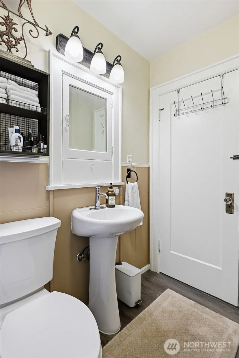 Property photo for 3717 Wetmore Avenue, Everett photo 16