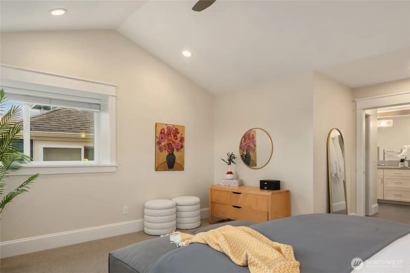 Property photo for 5537 37th Avenue Ne, Seattle photo 23