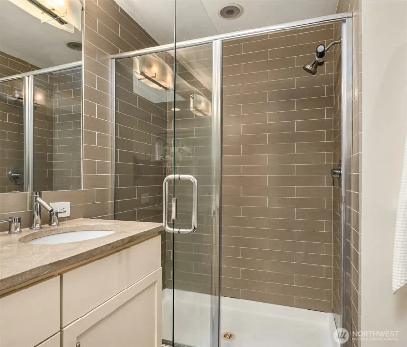 Property photo for 5537 37th Avenue Ne, Seattle photo 25