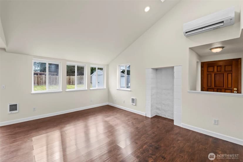 Property photo for 8410 29th Street W, University Place photo 5
