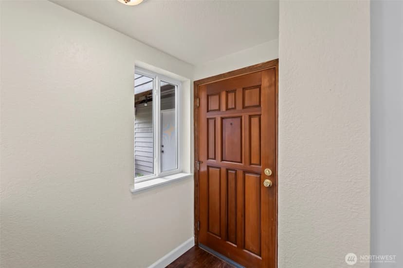 Property photo for 8410 29th Street W, University Place photo 4