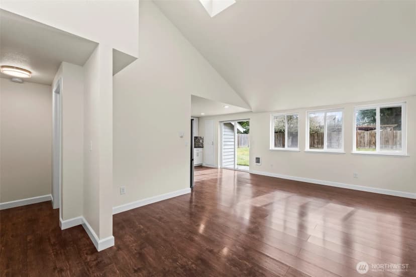 Property photo for 8410 29th Street W, University Place photo 11