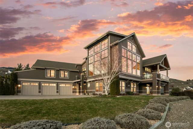 Property photo for 232 Crystal Drive, Chelan