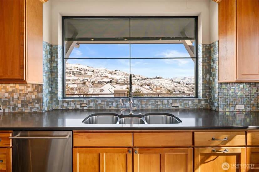 Property photo for 232 Crystal Drive, Chelan photo 10