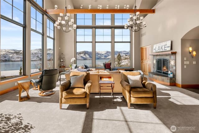 Property photo for 232 Crystal Drive, Chelan photo 3