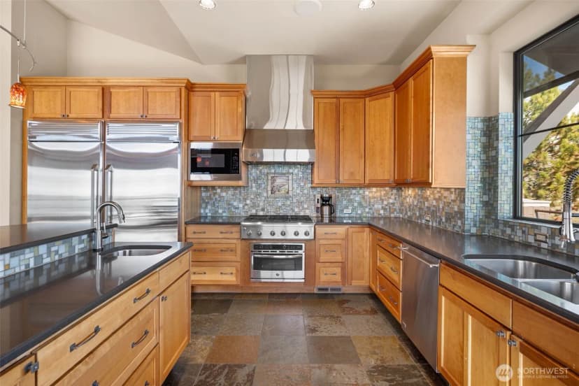 Property photo for 232 Crystal Drive, Chelan photo 9