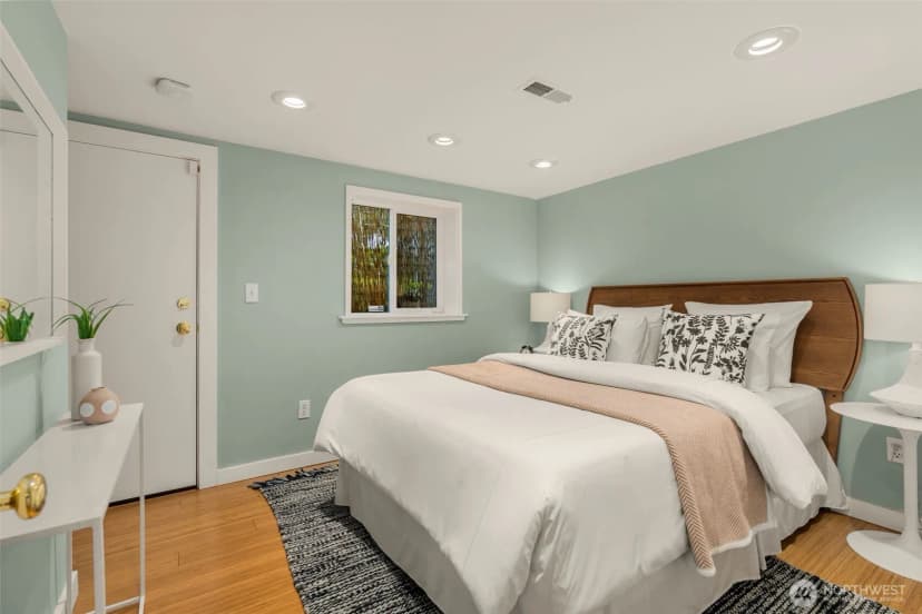 Property photo for 1724 31st Avenue, Seattle photo 19