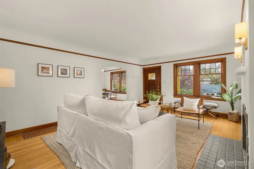 Property photo for 1724 31st Avenue, Seattle photo 4