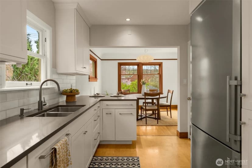 Property photo for 1724 31st Avenue, Seattle photo 11