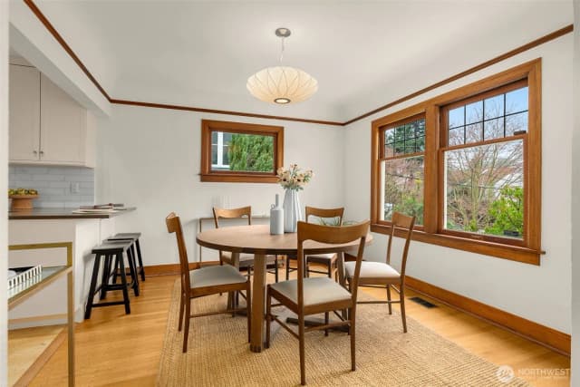 Property photo for 1724 31st Avenue, Seattle photo 5