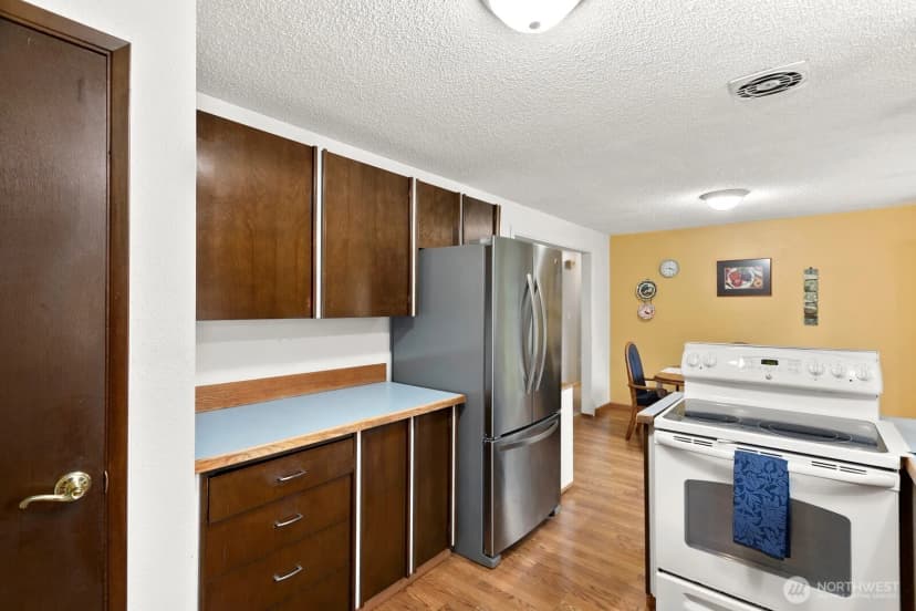 Property photo for 2504 S 365th Place, Federal Way photo 12