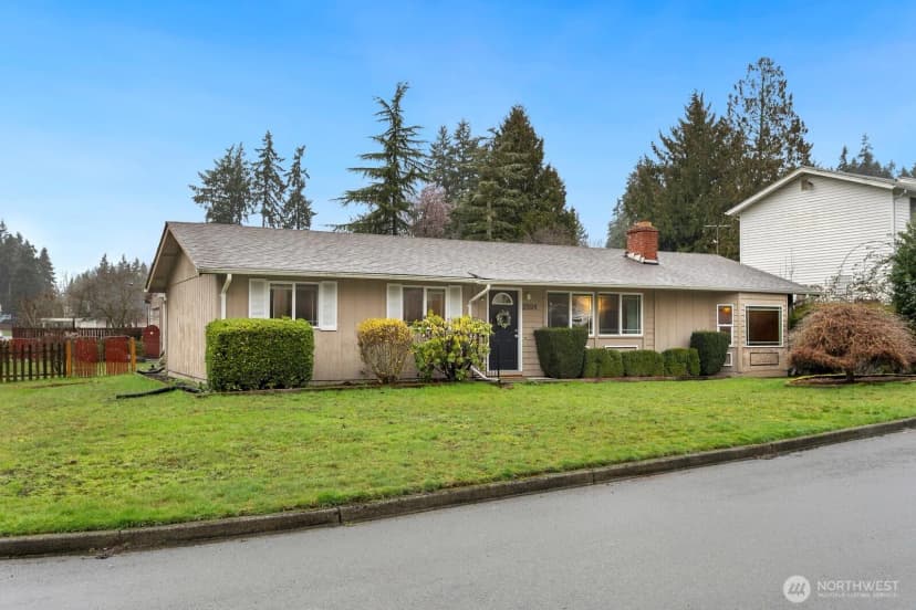 Property photo for 2504 S 365th Place, Federal Way photo 3