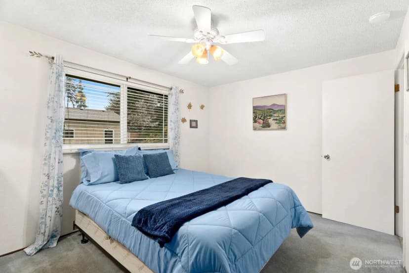 Property photo for 2504 S 365th Place, Federal Way photo 16