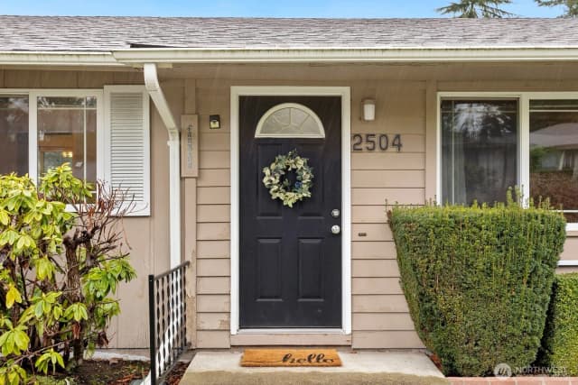 Property photo for 2504 S 365th Place, Federal Way photo 4