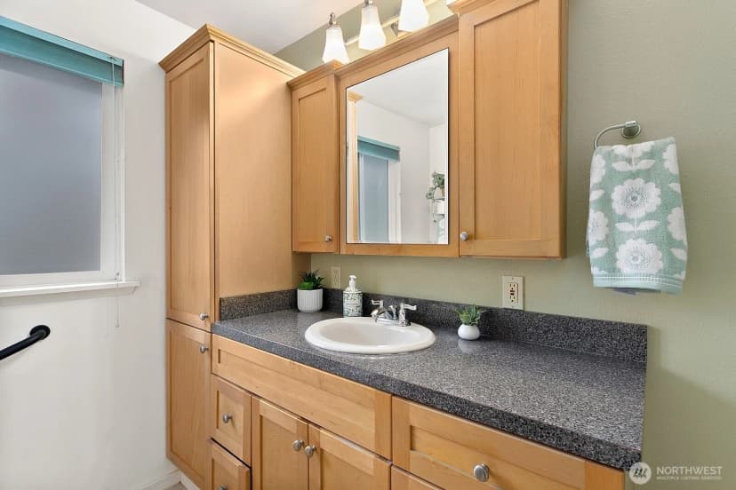 Property photo for 2504 S 365th Place, Federal Way photo 19