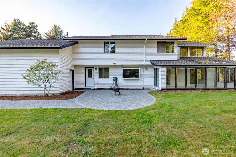 Property photo for 3700 E Fir Street, Mount Vernon photo 4