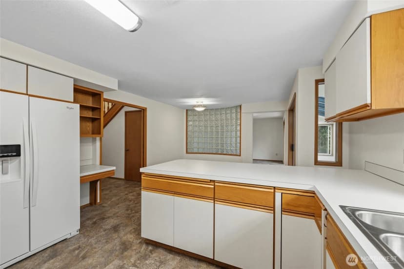Property photo for 3700 E Fir Street, Mount Vernon photo 14