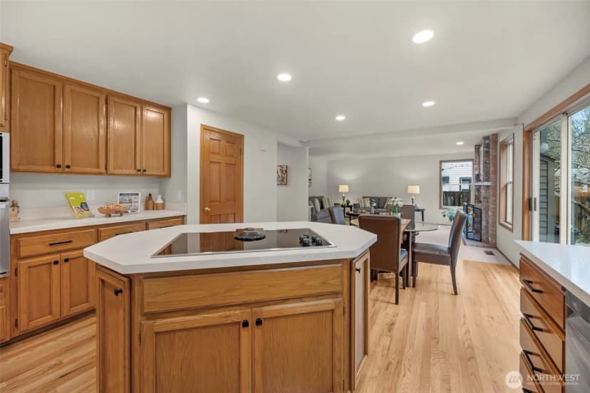 Property photo for 15309 92nd Place Ne, Bothell photo 11